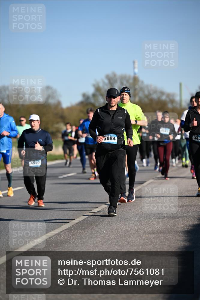 06.04.2025 - 44. Internationalen Wilhelmsburger Insellauf Dr. Thomas Lammeyer http://msf.ph/oto/7561081 06.04.2025 09:36:13 Laufen 4540, 3084, 342 meine-sportfotos.de
