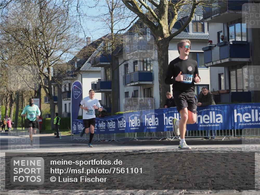06.04.2025 - 44. Internationalen Wilhelmsburger Insellauf Luisa Fischer http://msf.ph/oto/7561101 06.04.2025 10:29:04 Ziel 5021, 3284, 3611 meine-sportfotos.de