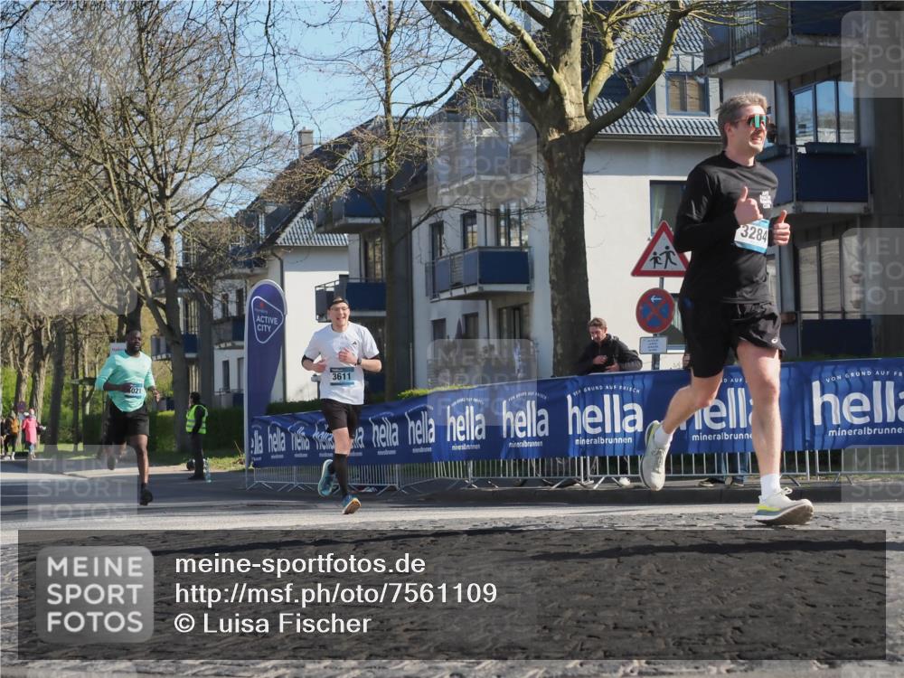 06.04.2025 - 44. Internationalen Wilhelmsburger Insellauf Luisa Fischer http://msf.ph/oto/7561109 06.04.2025 10:29:05 Ziel 3021, 3611, 3284 meine-sportfotos.de
