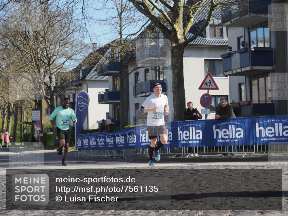 06.04.2025 - 44. Internationalen Wilhelmsburger Insellauf Luisa Fischer http://msf.ph/oto/7561135 06.04.2025 10:29:05 Ziel 5021, 3611 meine-sportfotos.de