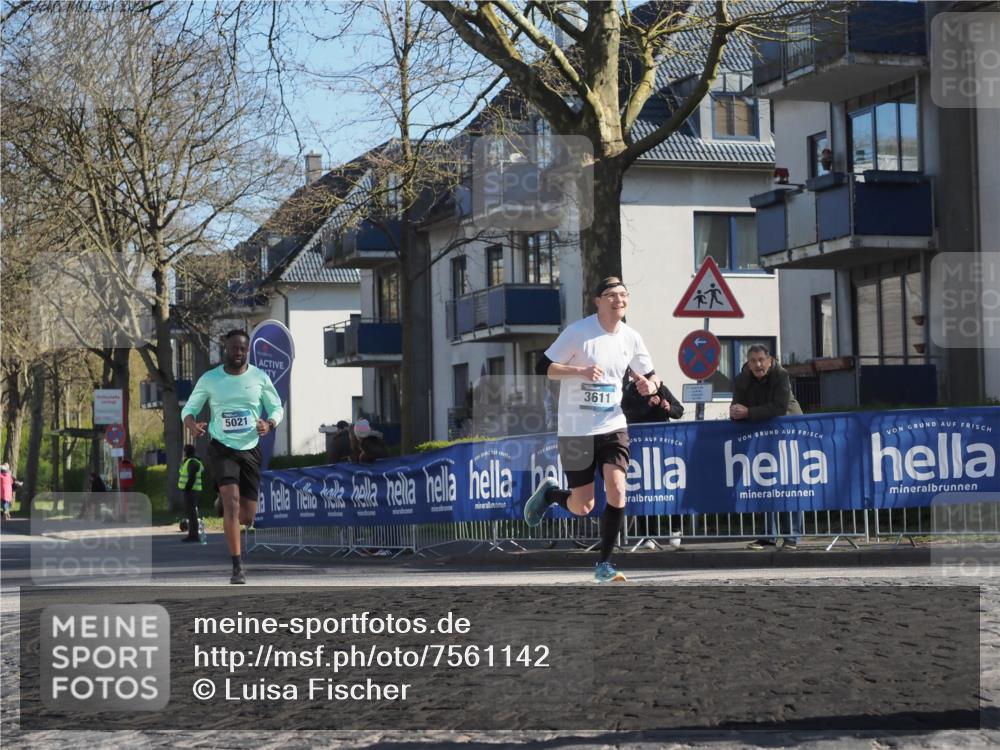06.04.2025 - 44. Internationalen Wilhelmsburger Insellauf Luisa Fischer http://msf.ph/oto/7561142 06.04.2025 10:29:06 Ziel 5021, 3611 meine-sportfotos.de