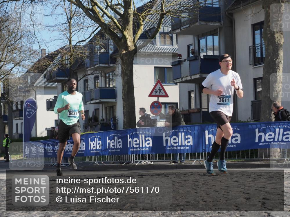 06.04.2025 - 44. Internationalen Wilhelmsburger Insellauf Luisa Fischer http://msf.ph/oto/7561170 06.04.2025 10:29:07 Ziel 5021, 3611, 20 meine-sportfotos.de