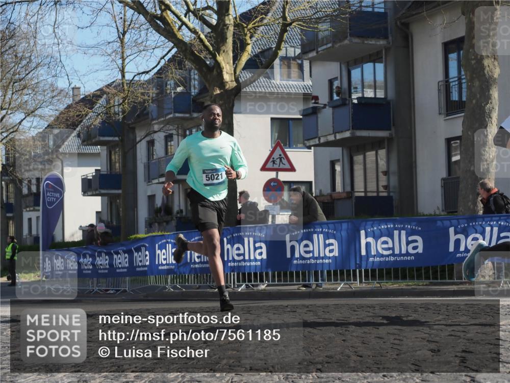 06.04.2025 - 44. Internationalen Wilhelmsburger Insellauf Luisa Fischer http://msf.ph/oto/7561185 06.04.2025 10:29:07 Ziel 5021 meine-sportfotos.de
