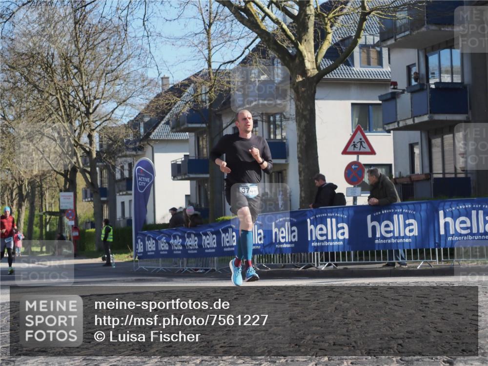 06.04.2025 - 44. Internationalen Wilhelmsburger Insellauf Luisa Fischer http://msf.ph/oto/7561227 06.04.2025 10:29:14 Ziel 3741 meine-sportfotos.de