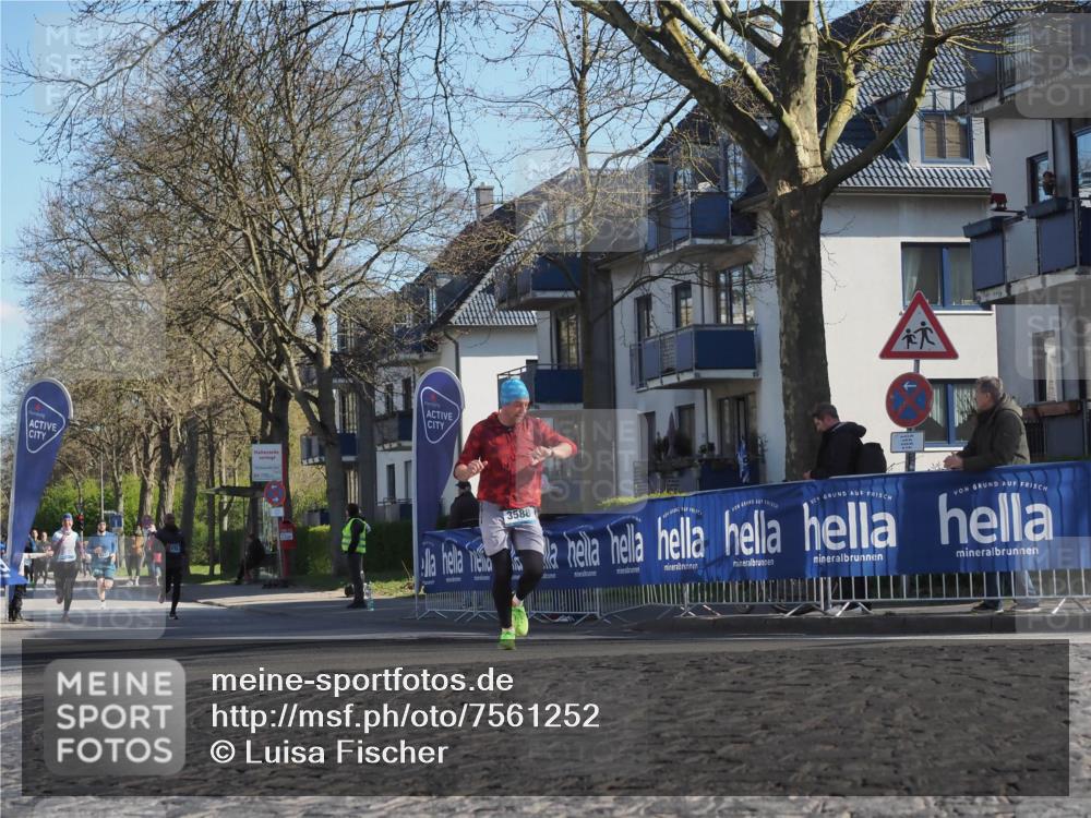 06.04.2025 - 44. Internationalen Wilhelmsburger Insellauf Luisa Fischer http://msf.ph/oto/7561252 06.04.2025 10:29:18 Ziel 138, 3588 meine-sportfotos.de