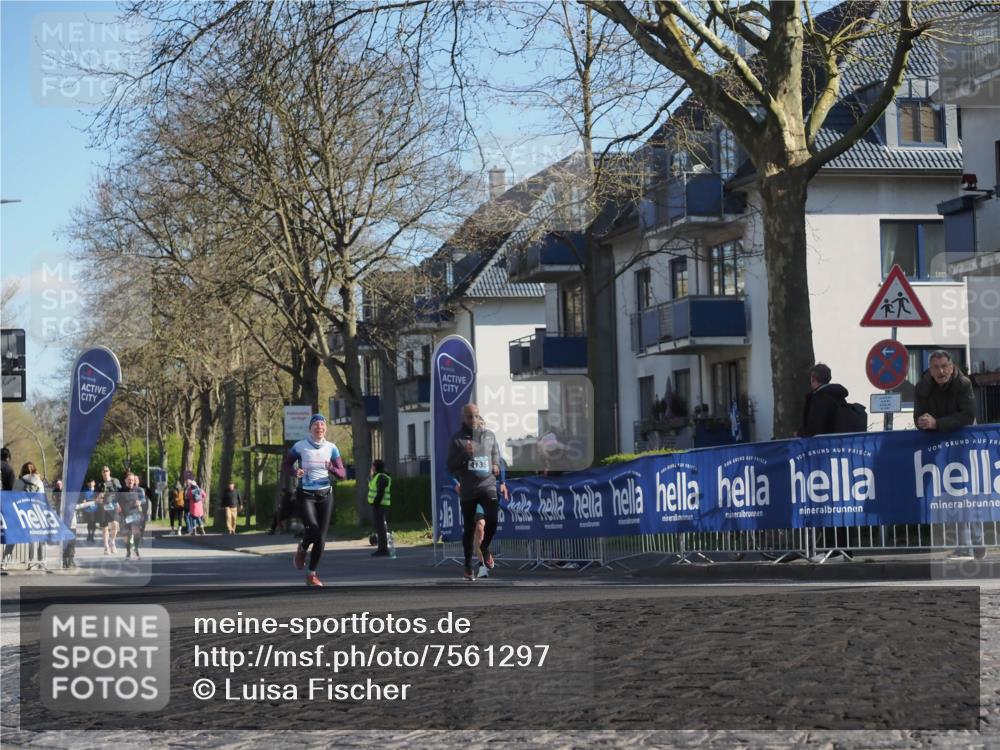 06.04.2025 - 44. Internationalen Wilhelmsburger Insellauf Luisa Fischer http://msf.ph/oto/7561297 06.04.2025 10:29:22 Ziel 4135 meine-sportfotos.de