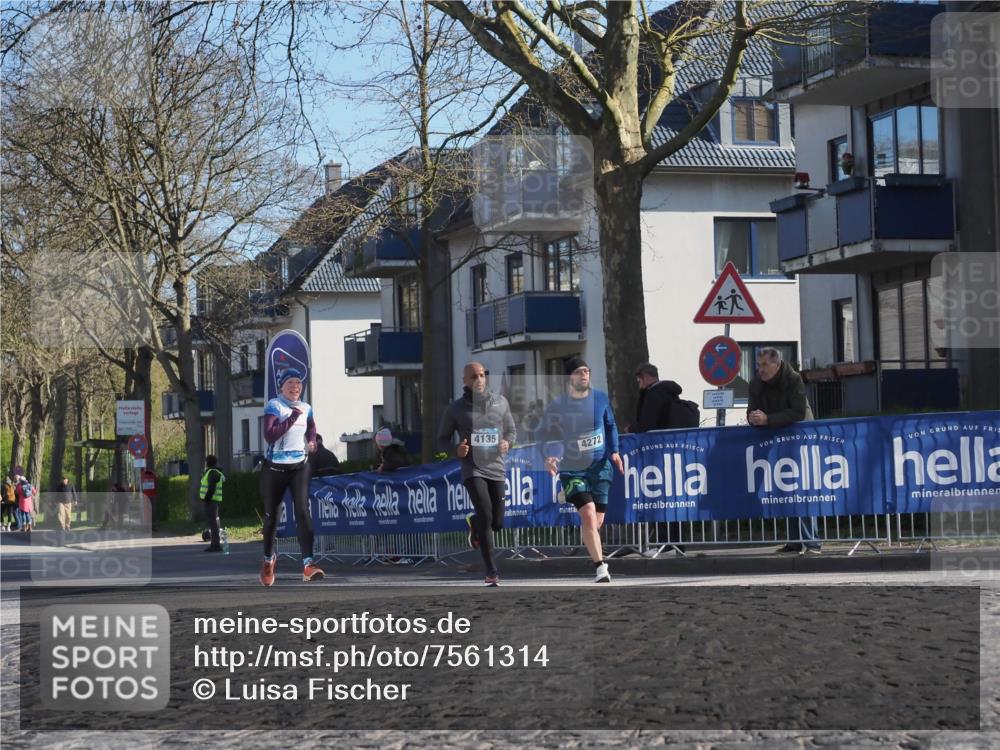 06.04.2025 - 44. Internationalen Wilhelmsburger Insellauf Luisa Fischer http://msf.ph/oto/7561314 06.04.2025 10:29:23 Ziel 4135, 4272 meine-sportfotos.de