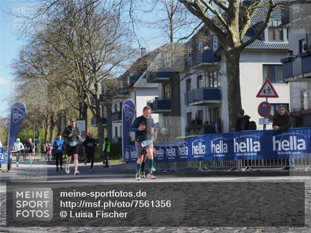 06.04.2025 - 44. Internationalen Wilhelmsburger Insellauf Luisa Fischer http://msf.ph/oto/7561356 06.04.2025 10:29:29 Ziel 4044, 3793 meine-sportfotos.de