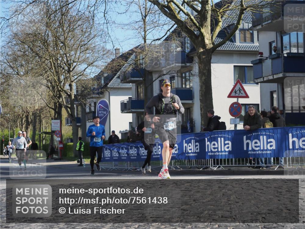 06.04.2025 - 44. Internationalen Wilhelmsburger Insellauf Luisa Fischer http://msf.ph/oto/7561438 06.04.2025 10:29:31 Ziel 3453, 4044, 5108 meine-sportfotos.de