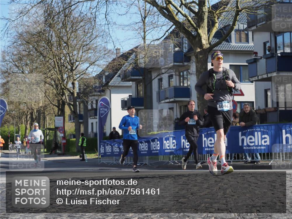 06.04.2025 - 44. Internationalen Wilhelmsburger Insellauf Luisa Fischer http://msf.ph/oto/7561461 06.04.2025 10:29:32 Ziel 1808, 5108, 4044, 3453 meine-sportfotos.de
