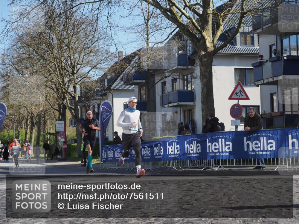 06.04.2025 - 44. Internationalen Wilhelmsburger Insellauf Luisa Fischer http://msf.ph/oto/7561511 06.04.2025 10:29:35 Ziel 3008 meine-sportfotos.de