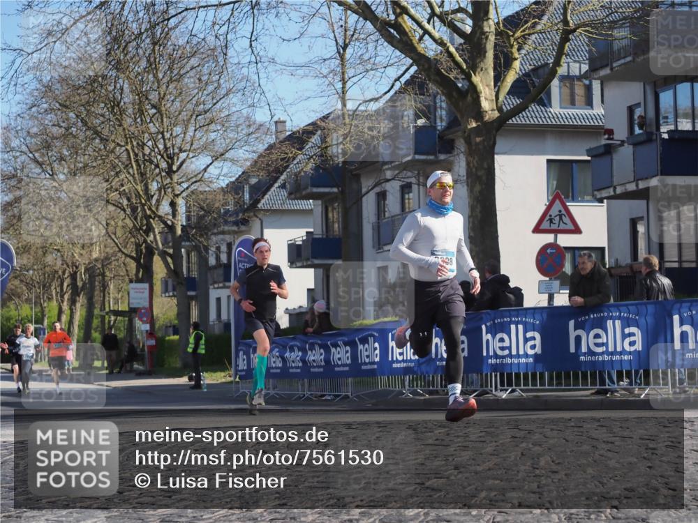 06.04.2025 - 44. Internationalen Wilhelmsburger Insellauf Luisa Fischer http://msf.ph/oto/7561530 06.04.2025 10:29:36 Ziel 338 meine-sportfotos.de