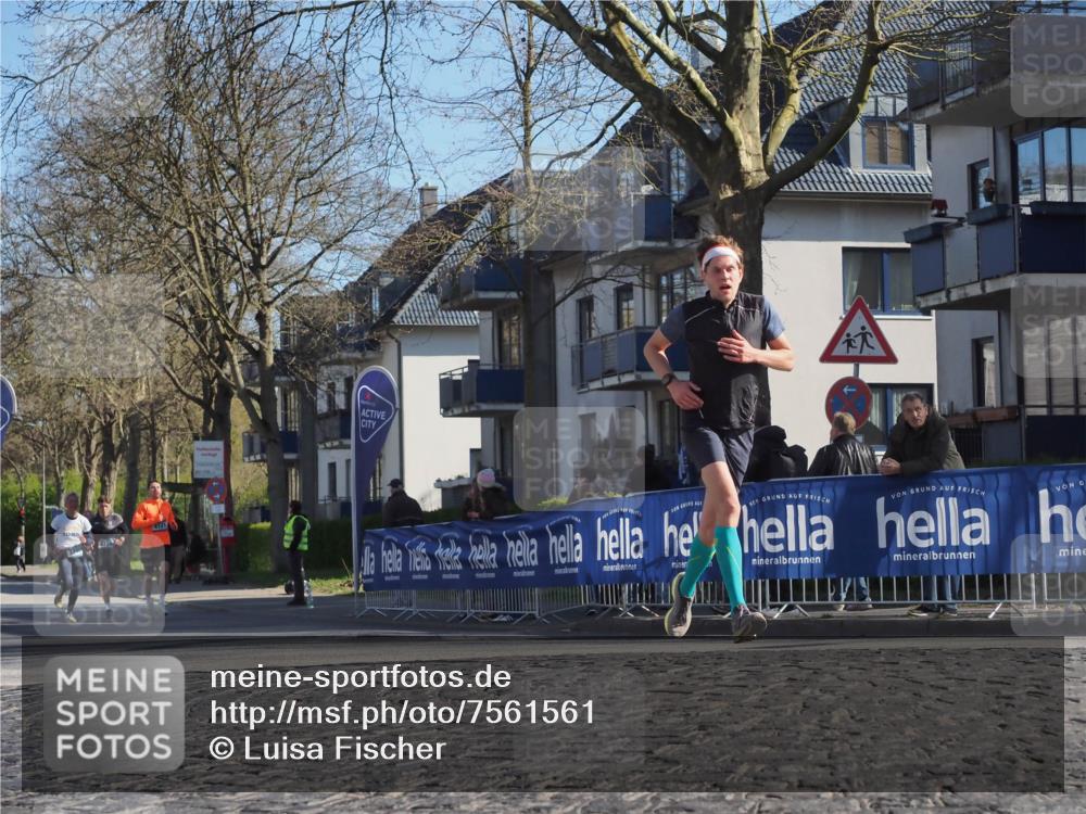 06.04.2025 - 44. Internationalen Wilhelmsburger Insellauf Luisa Fischer http://msf.ph/oto/7561561 06.04.2025 10:29:37 Ziel 4121 meine-sportfotos.de