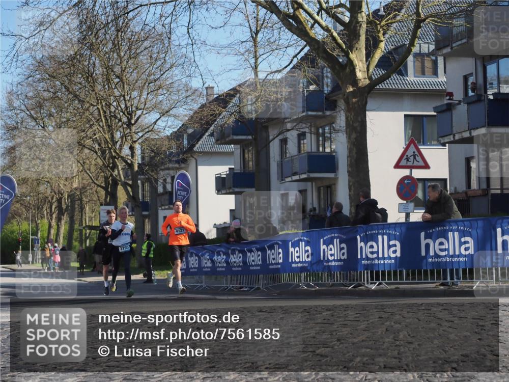 06.04.2025 - 44. Internationalen Wilhelmsburger Insellauf Luisa Fischer http://msf.ph/oto/7561585 06.04.2025 10:29:39 Ziel 4121, 3795 meine-sportfotos.de