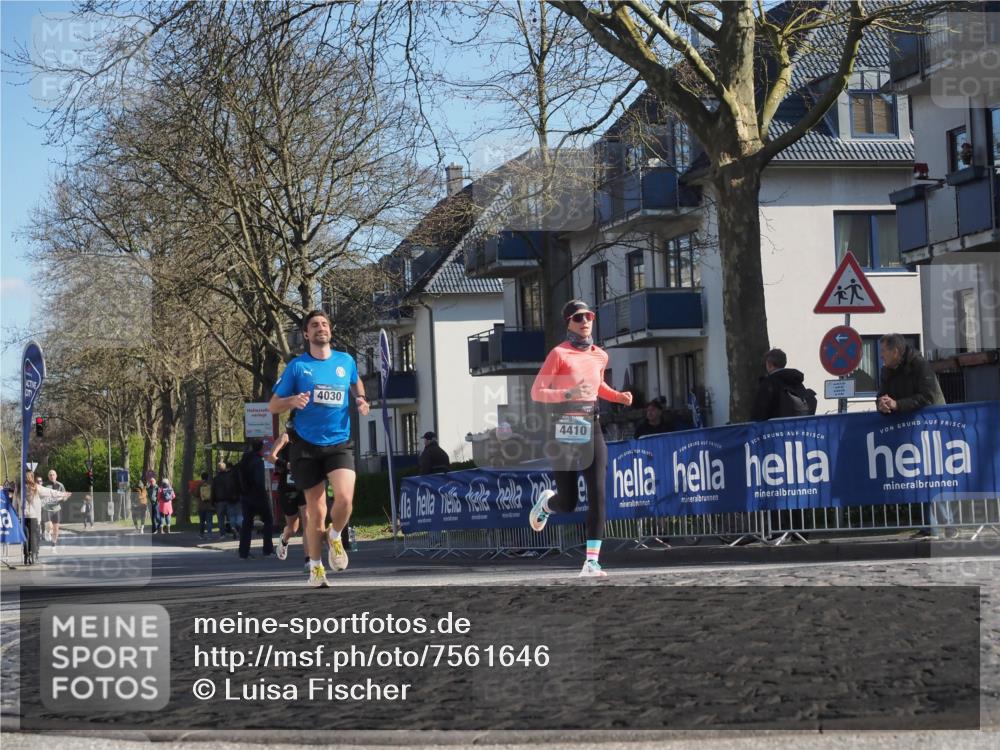 06.04.2025 - 44. Internationalen Wilhelmsburger Insellauf Luisa Fischer http://msf.ph/oto/7561646 06.04.2025 10:30:04 Ziel 4030, 4410 meine-sportfotos.de