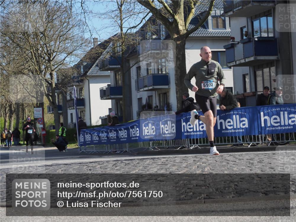 06.04.2025 - 44. Internationalen Wilhelmsburger Insellauf Luisa Fischer http://msf.ph/oto/7561750 06.04.2025 10:30:11 Ziel 3567, 5102 meine-sportfotos.de