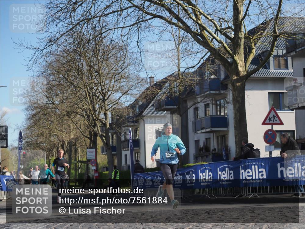 06.04.2025 - 44. Internationalen Wilhelmsburger Insellauf Luisa Fischer http://msf.ph/oto/7561884 06.04.2025 10:30:24 Ziel 4189, 3721 meine-sportfotos.de