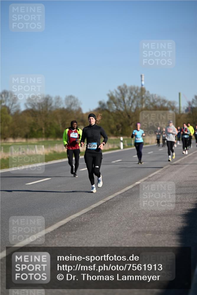 06.04.2025 - 44. Internationalen Wilhelmsburger Insellauf Dr. Thomas Lammeyer http://msf.ph/oto/7561913 06.04.2025 09:36:48 Laufen 5106, 3239 meine-sportfotos.de