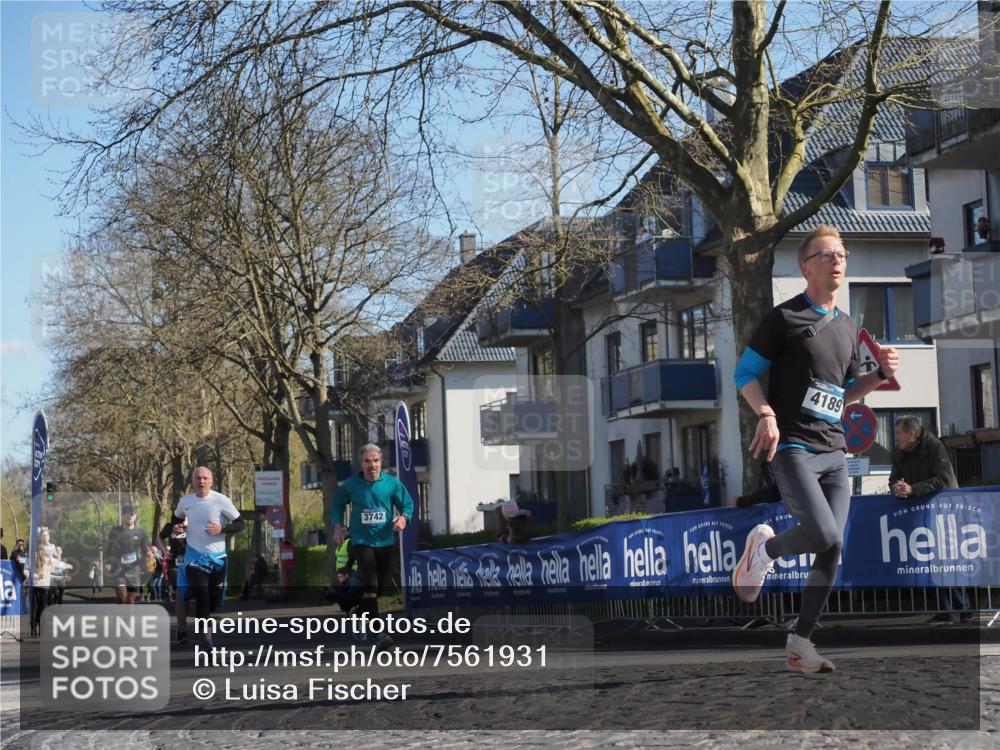 06.04.2025 - 44. Internationalen Wilhelmsburger Insellauf Luisa Fischer http://msf.ph/oto/7561931 06.04.2025 10:30:27 Ziel 3742, 4189 meine-sportfotos.de