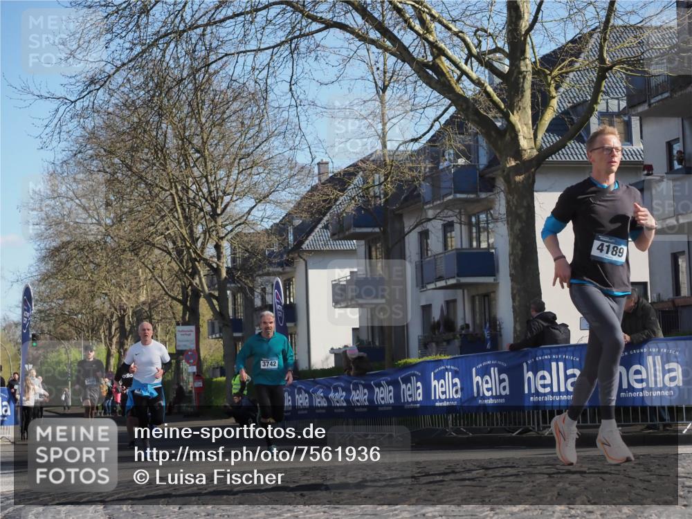 06.04.2025 - 44. Internationalen Wilhelmsburger Insellauf Luisa Fischer http://msf.ph/oto/7561936 06.04.2025 10:30:28 Ziel 4189, 3742 meine-sportfotos.de