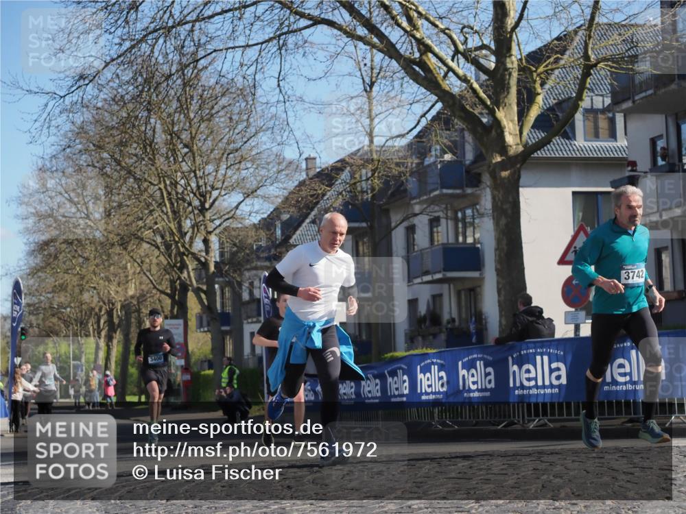 06.04.2025 - 44. Internationalen Wilhelmsburger Insellauf Luisa Fischer http://msf.ph/oto/7561972 06.04.2025 10:30:30 Ziel 3742, 3400 meine-sportfotos.de