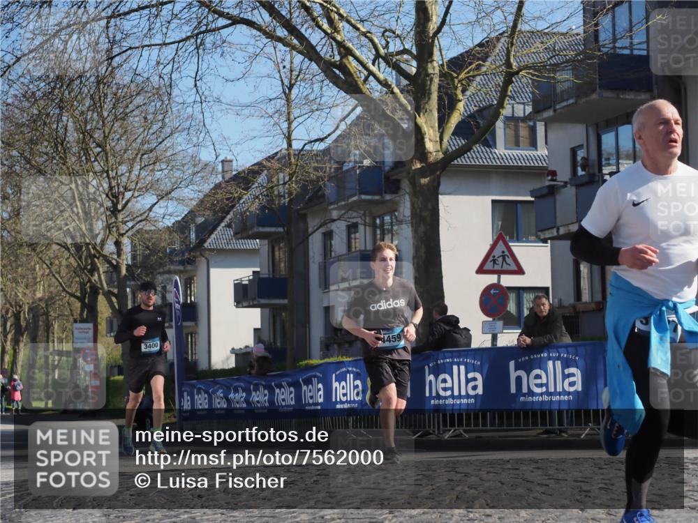06.04.2025 - 44. Internationalen Wilhelmsburger Insellauf Luisa Fischer http://msf.ph/oto/7562000 06.04.2025 10:30:31 Ziel 3400, 4459 meine-sportfotos.de