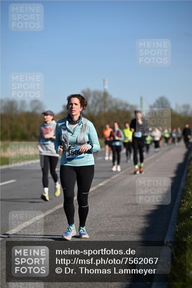 06.04.2025 - 44. Internationalen Wilhelmsburger Insellauf Dr. Thomas Lammeyer http://msf.ph/oto/7562067 06.04.2025 09:36:56 Laufen 3508 meine-sportfotos.de