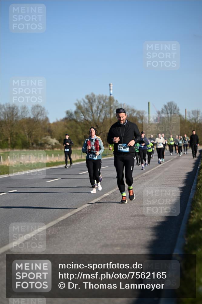 06.04.2025 - 44. Internationalen Wilhelmsburger Insellauf Dr. Thomas Lammeyer http://msf.ph/oto/7562165 06.04.2025 09:36:59 Laufen 4119, 3766 meine-sportfotos.de