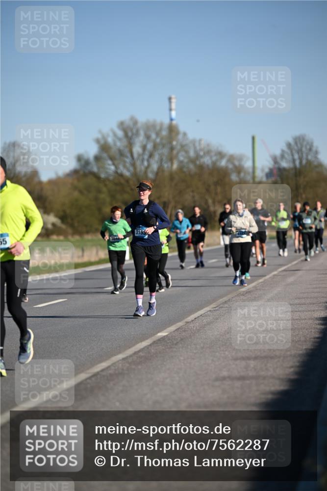 06.04.2025 - 44. Internationalen Wilhelmsburger Insellauf Dr. Thomas Lammeyer http://msf.ph/oto/7562287 06.04.2025 09:37:05 Laufen 55, 315 meine-sportfotos.de