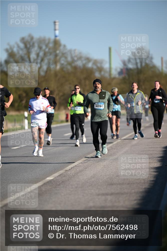 06.04.2025 - 44. Internationalen Wilhelmsburger Insellauf Dr. Thomas Lammeyer http://msf.ph/oto/7562498 06.04.2025 09:37:17 Laufen 4198, 1312, 3094 meine-sportfotos.de