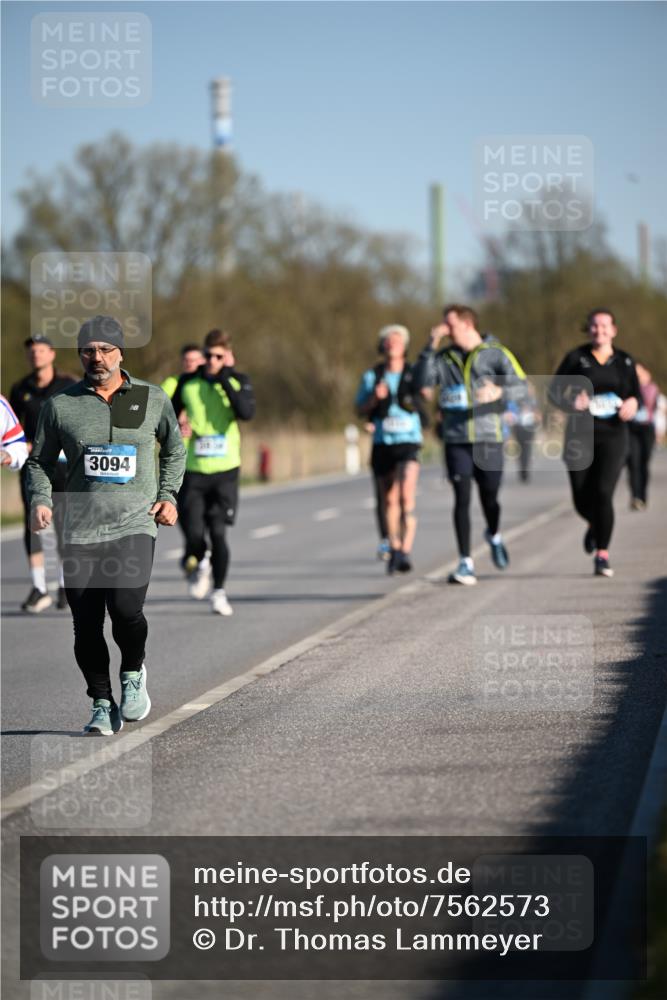 06.04.2025 - 44. Internationalen Wilhelmsburger Insellauf Dr. Thomas Lammeyer http://msf.ph/oto/7562573 06.04.2025 09:37:20 Laufen 3094 meine-sportfotos.de