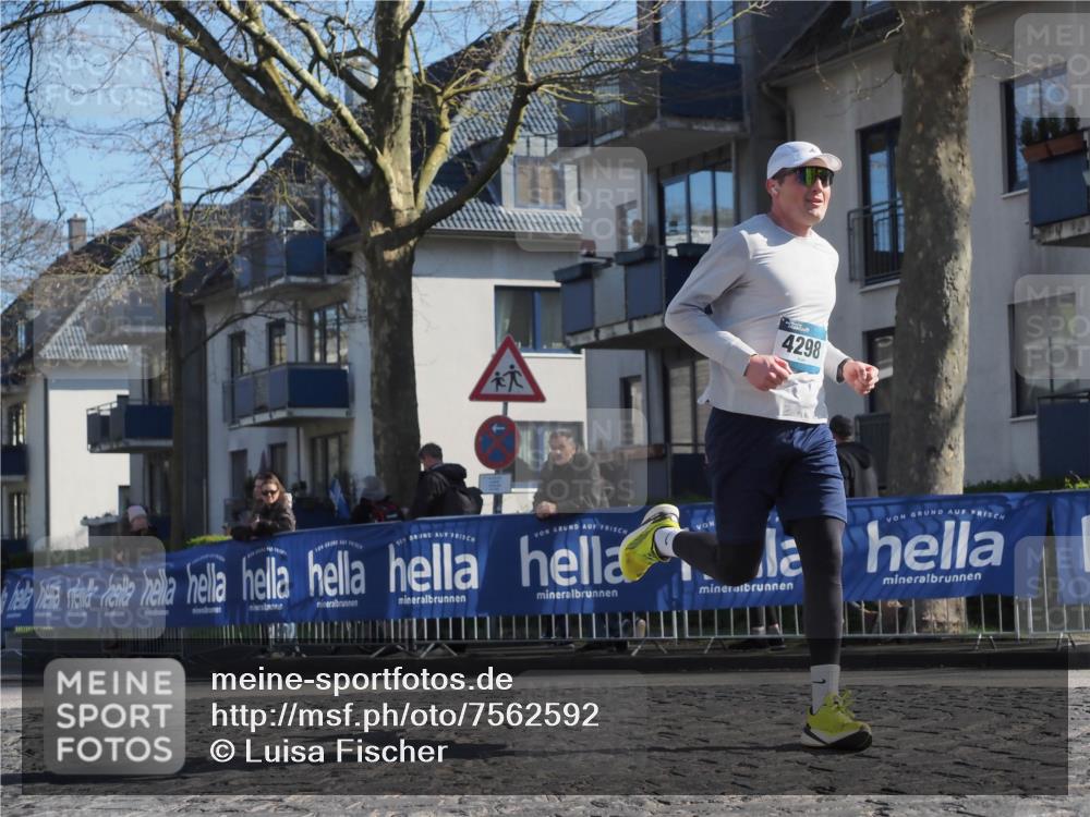 06.04.2025 - 44. Internationalen Wilhelmsburger Insellauf Luisa Fischer http://msf.ph/oto/7562592 06.04.2025 10:31:24 Ziel 4298 meine-sportfotos.de