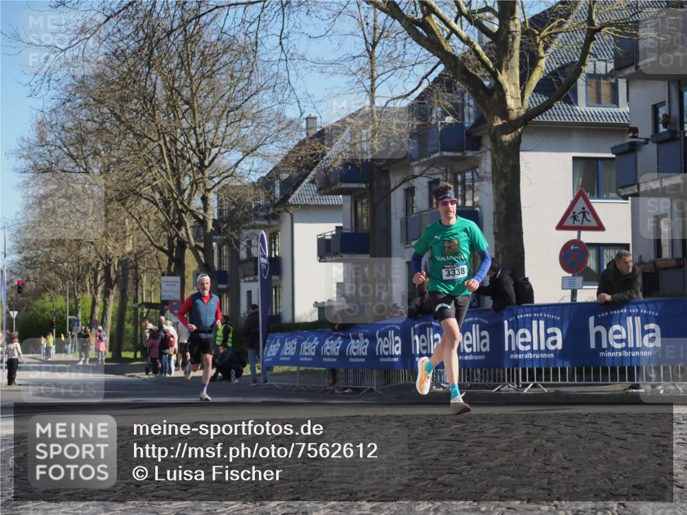 06.04.2025 - 44. Internationalen Wilhelmsburger Insellauf Luisa Fischer http://msf.ph/oto/7562612 06.04.2025 10:31:29 Ziel 3338 meine-sportfotos.de