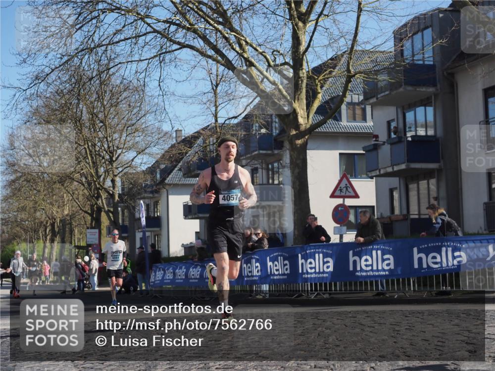 06.04.2025 - 44. Internationalen Wilhelmsburger Insellauf Luisa Fischer http://msf.ph/oto/7562766 06.04.2025 10:31:47 Ziel 4057, 484, 1 meine-sportfotos.de