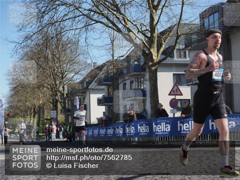 06.04.2025 - 44. Internationalen Wilhelmsburger Insellauf Luisa Fischer http://msf.ph/oto/7562785 06.04.2025 10:31:48 Ziel 484, 4057 meine-sportfotos.de