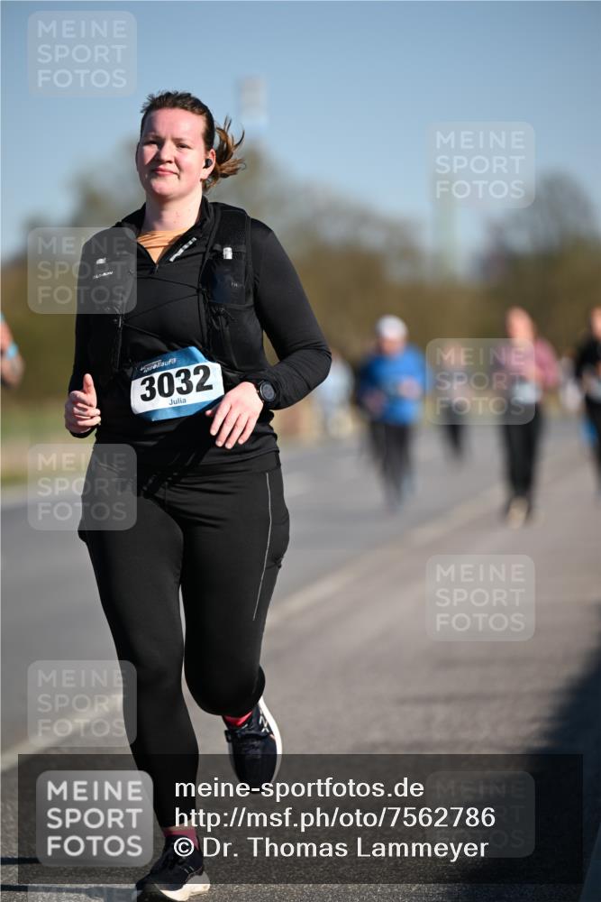 06.04.2025 - 44. Internationalen Wilhelmsburger Insellauf Dr. Thomas Lammeyer http://msf.ph/oto/7562786 06.04.2025 09:37:29 Laufen 3032 meine-sportfotos.de