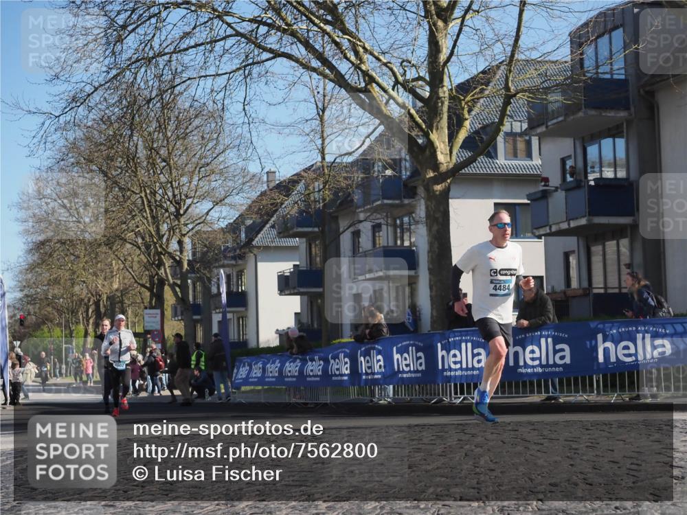 06.04.2025 - 44. Internationalen Wilhelmsburger Insellauf Luisa Fischer http://msf.ph/oto/7562800 06.04.2025 10:31:50 Ziel 4484 meine-sportfotos.de