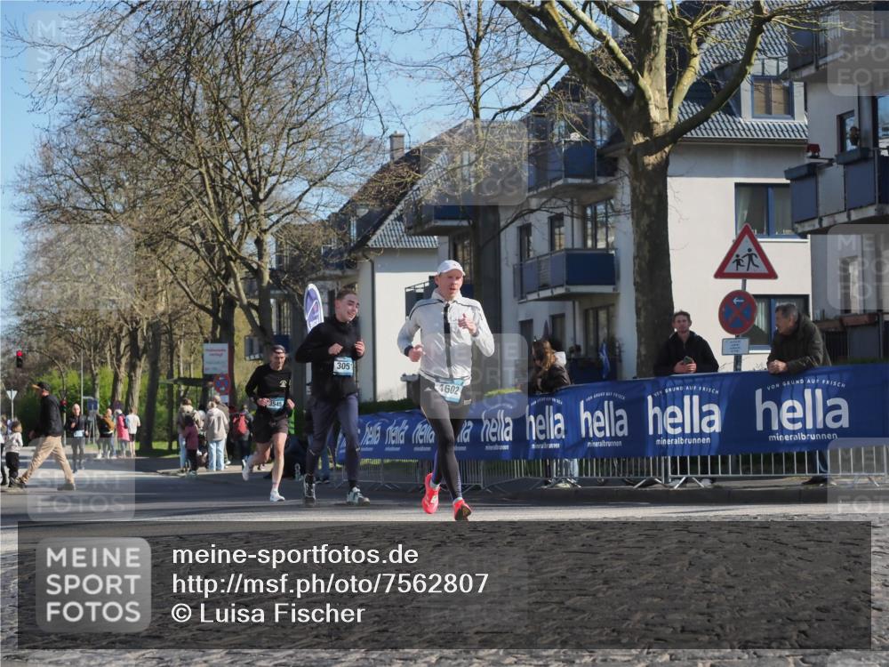 06.04.2025 - 44. Internationalen Wilhelmsburger Insellauf Luisa Fischer http://msf.ph/oto/7562807 06.04.2025 10:31:52 Ziel 3545, 305, 4602 meine-sportfotos.de