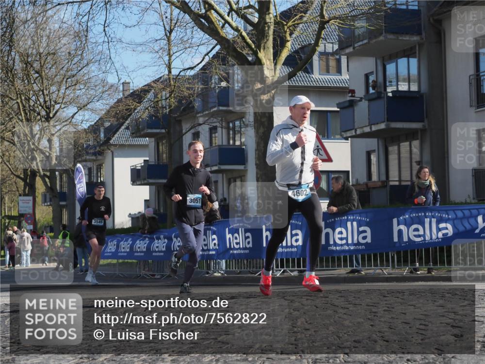 06.04.2025 - 44. Internationalen Wilhelmsburger Insellauf Luisa Fischer http://msf.ph/oto/7562822 06.04.2025 10:31:53 Ziel 3545, 3051, 4602 meine-sportfotos.de