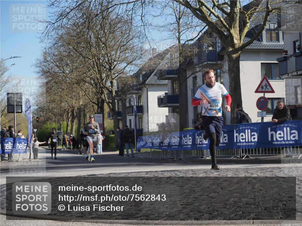 06.04.2025 - 44. Internationalen Wilhelmsburger Insellauf Luisa Fischer http://msf.ph/oto/7562843 06.04.2025 10:32:09 Ziel 15092, 4556 meine-sportfotos.de