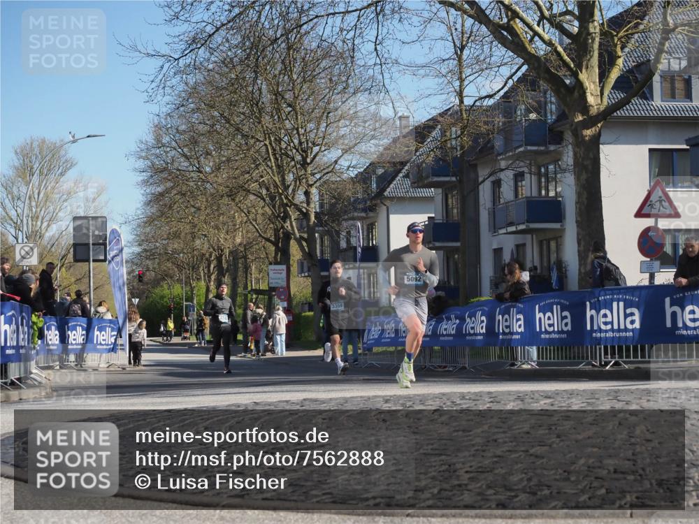06.04.2025 - 44. Internationalen Wilhelmsburger Insellauf Luisa Fischer http://msf.ph/oto/7562888 06.04.2025 10:32:11 Ziel 3359, 5092 meine-sportfotos.de