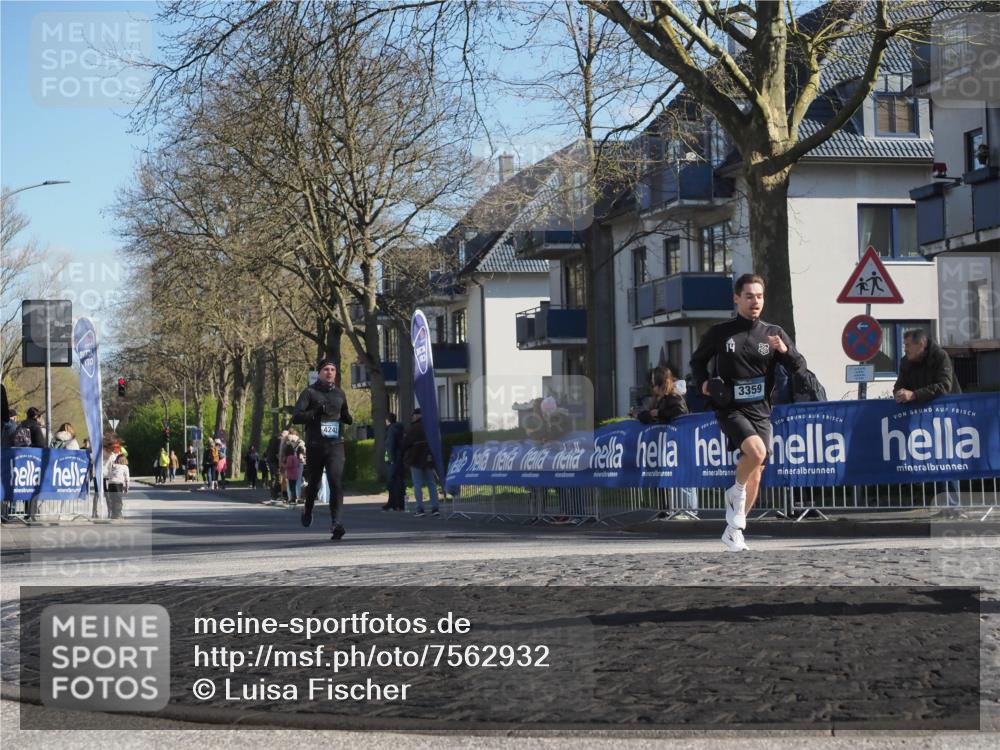 06.04.2025 - 44. Internationalen Wilhelmsburger Insellauf Luisa Fischer http://msf.ph/oto/7562932 06.04.2025 10:32:12 Ziel 4242, 3359 meine-sportfotos.de