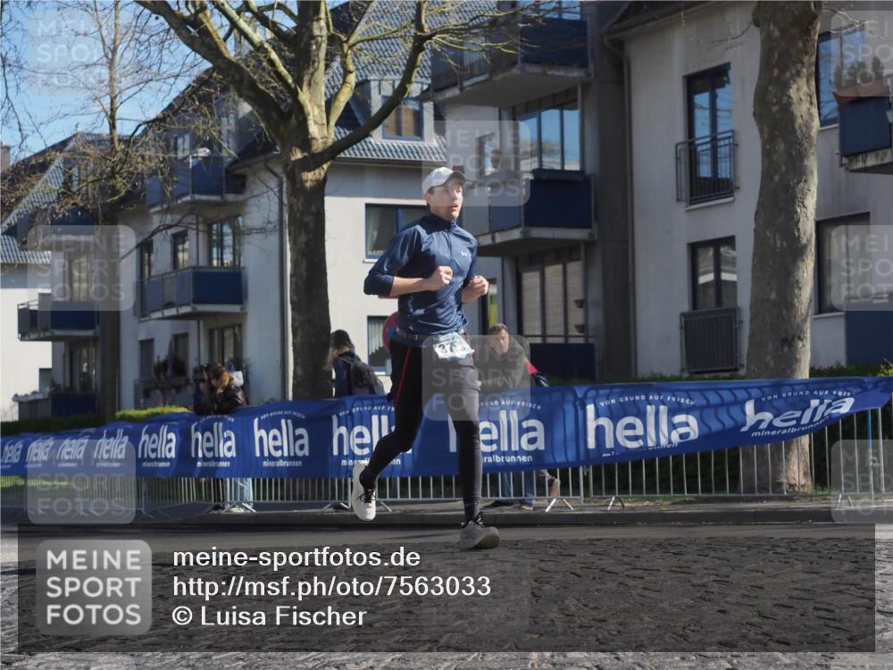 06.04.2025 - 44. Internationalen Wilhelmsburger Insellauf Luisa Fischer http://msf.ph/oto/7563033 06.04.2025 10:32:37 Ziel 3789 meine-sportfotos.de
