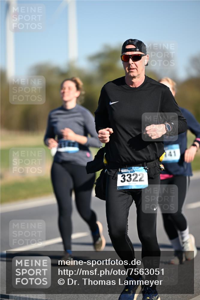 06.04.2025 - 44. Internationalen Wilhelmsburger Insellauf Dr. Thomas Lammeyer http://msf.ph/oto/7563051 06.04.2025 09:37:50 Laufen 3322, 141 meine-sportfotos.de