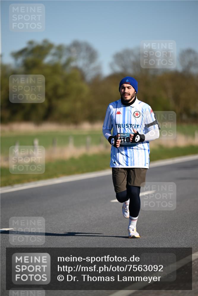 06.04.2025 - 44. Internationalen Wilhelmsburger Insellauf Dr. Thomas Lammeyer http://msf.ph/oto/7563092 06.04.2025 09:38:03 Laufen 4105 meine-sportfotos.de