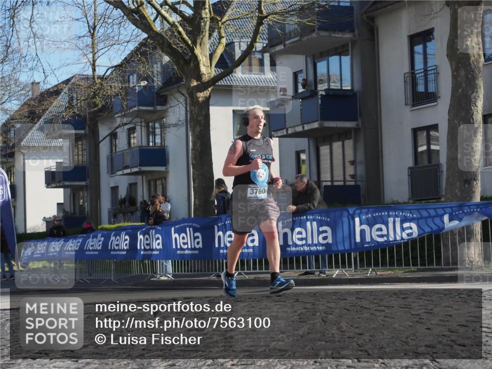 06.04.2025 - 44. Internationalen Wilhelmsburger Insellauf Luisa Fischer http://msf.ph/oto/7563100 06.04.2025 10:32:50 Ziel 3760 meine-sportfotos.de