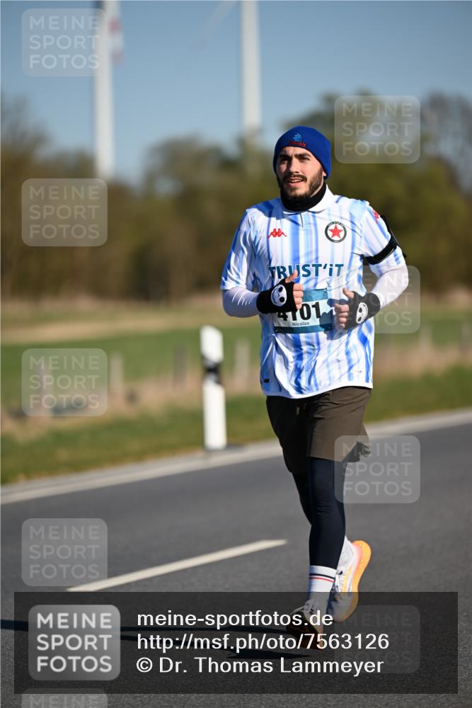 06.04.2025 - 44. Internationalen Wilhelmsburger Insellauf Dr. Thomas Lammeyer http://msf.ph/oto/7563126 06.04.2025 09:38:04 Laufen 4101 meine-sportfotos.de