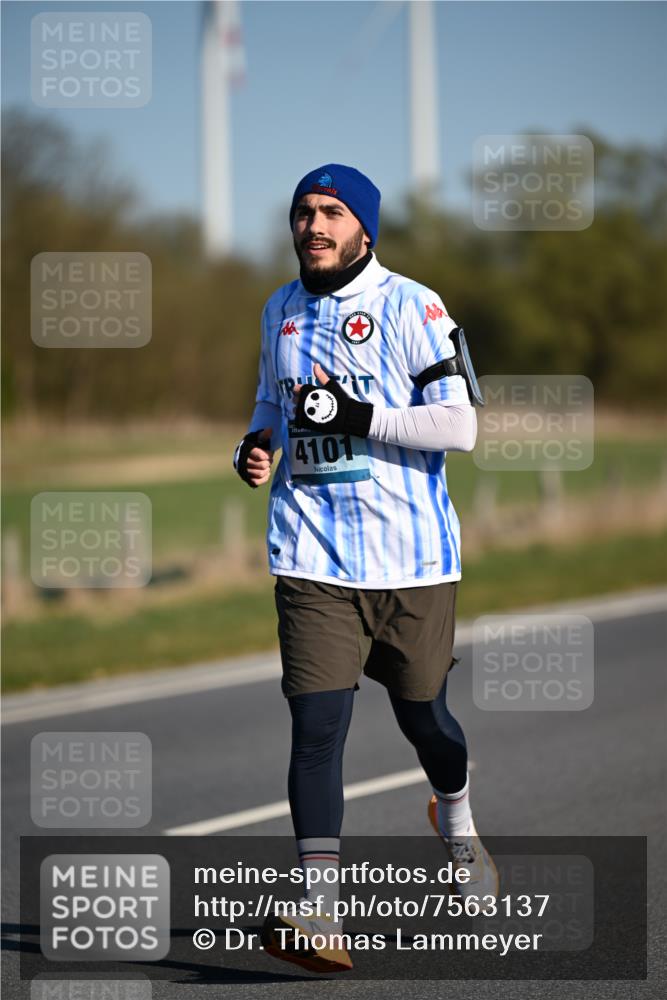 06.04.2025 - 44. Internationalen Wilhelmsburger Insellauf Dr. Thomas Lammeyer http://msf.ph/oto/7563137 06.04.2025 09:38:04 Laufen 4101 meine-sportfotos.de