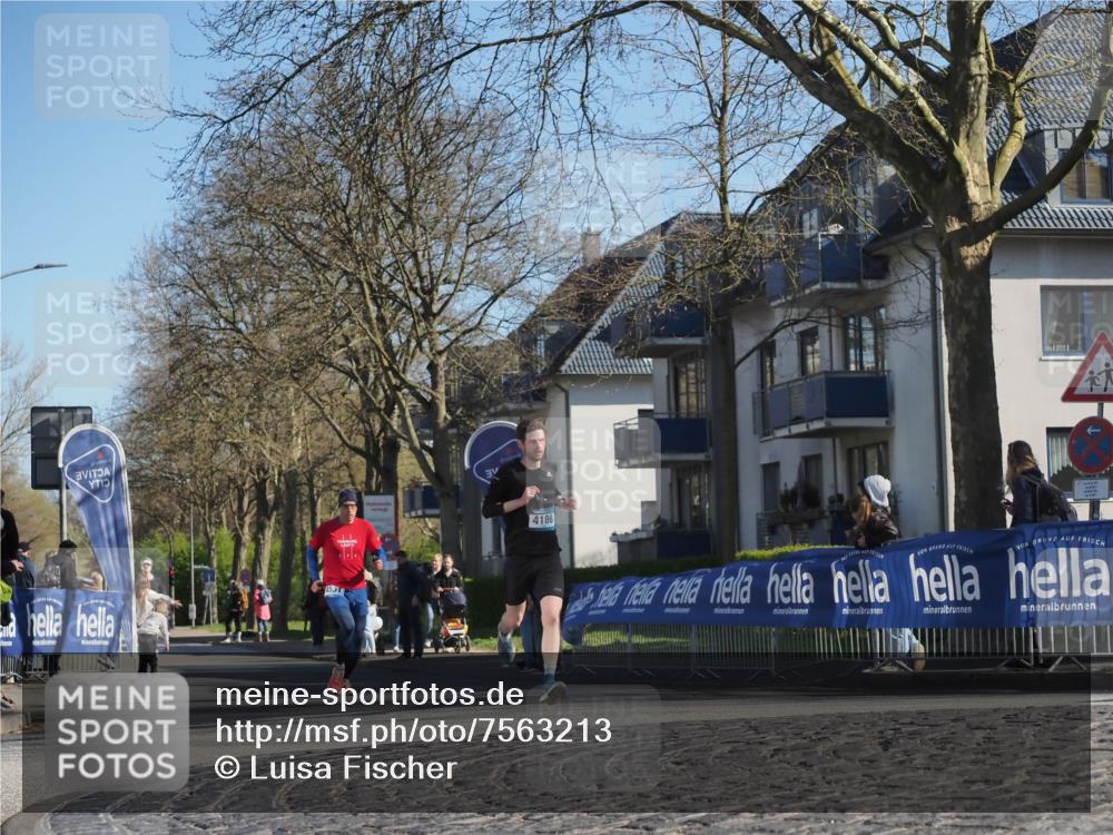 06.04.2025 - 44. Internationalen Wilhelmsburger Insellauf Luisa Fischer http://msf.ph/oto/7563213 06.04.2025 10:33:09 Ziel 4531, 4186 meine-sportfotos.de