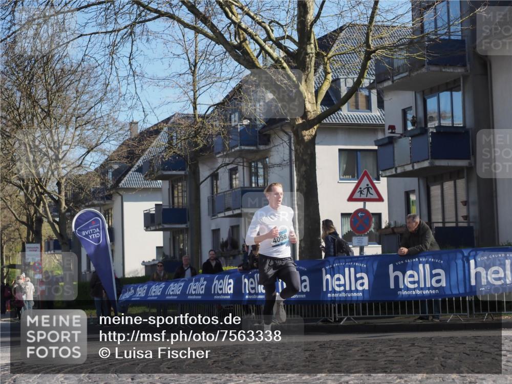 06.04.2025 - 44. Internationalen Wilhelmsburger Insellauf Luisa Fischer http://msf.ph/oto/7563338 06.04.2025 10:33:26 Ziel 4058 meine-sportfotos.de